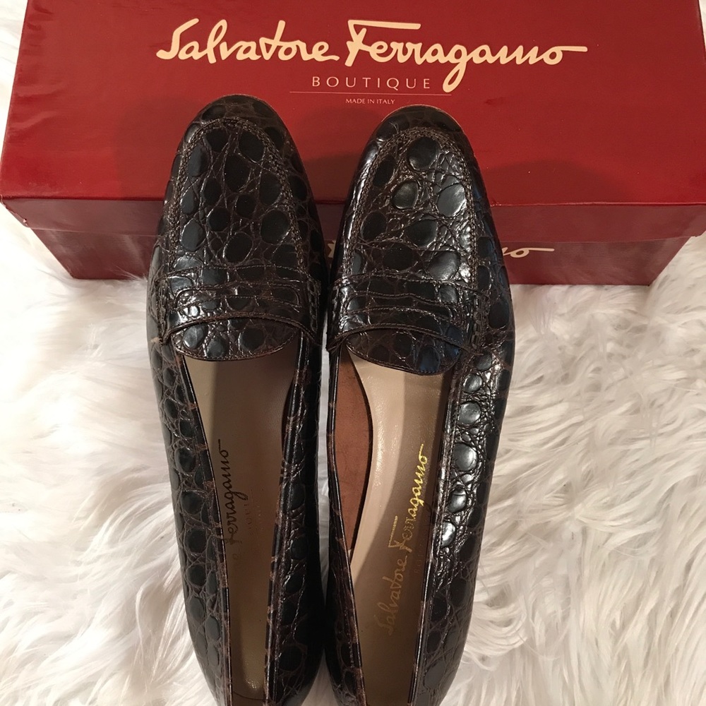 Salvatore Ferragamo Black Croc-Embossed Loafers - 7A Narrow